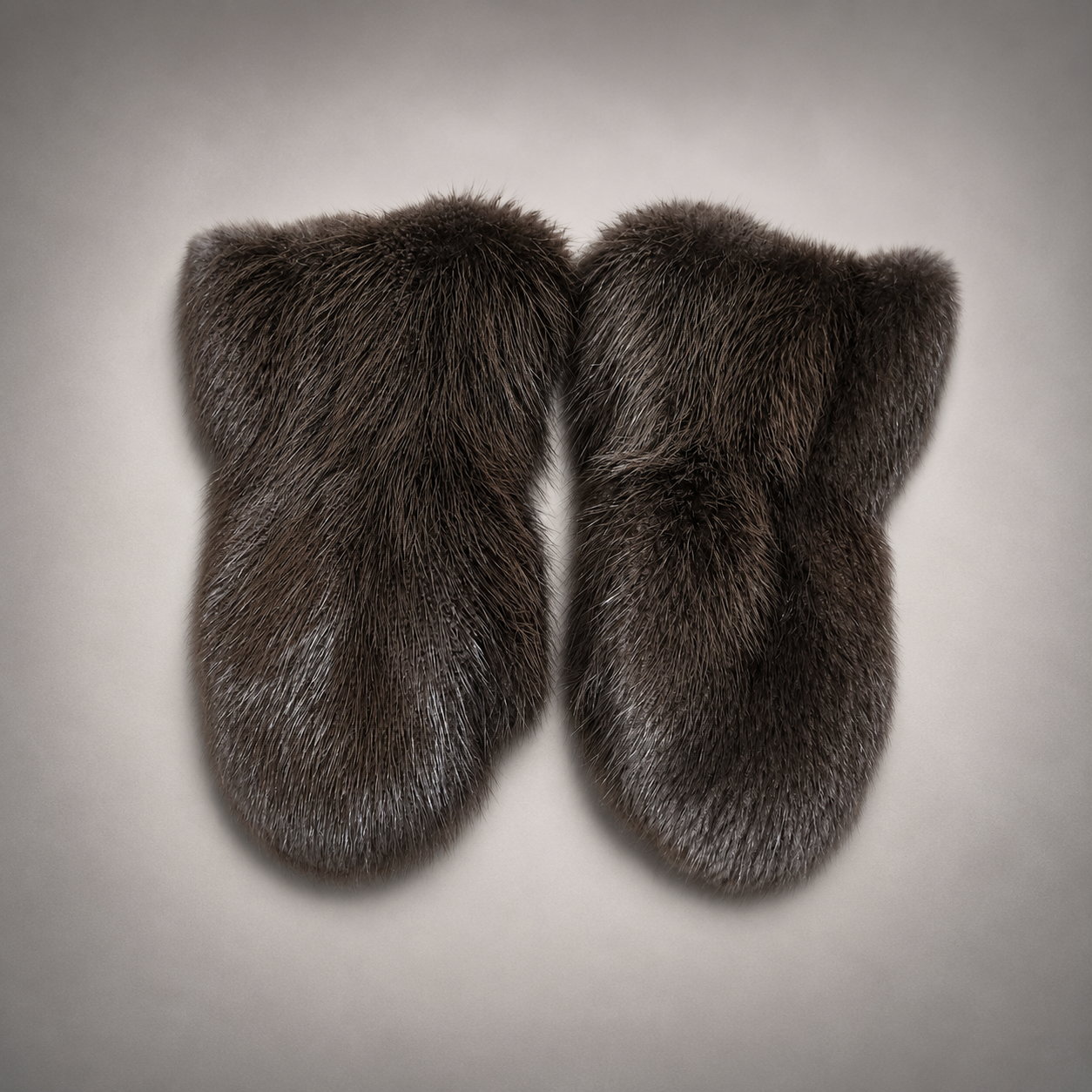 Long Insulated Beaver Fur Mittens with Leather Palms - Image 3