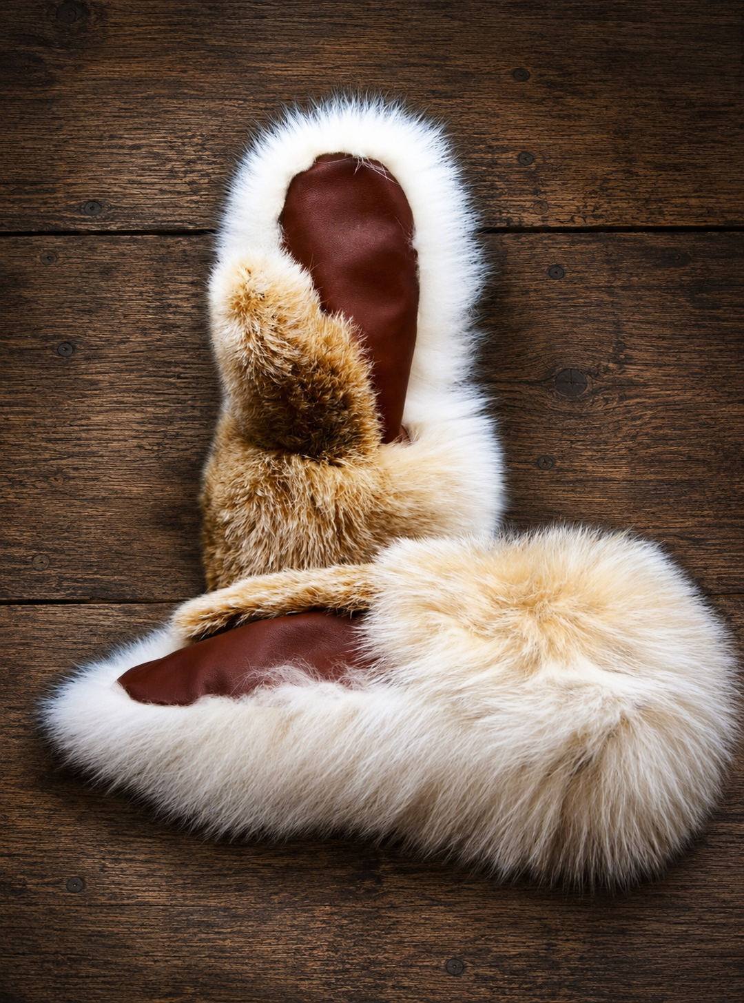Luxury handmade lynx fur mittens in natural fur