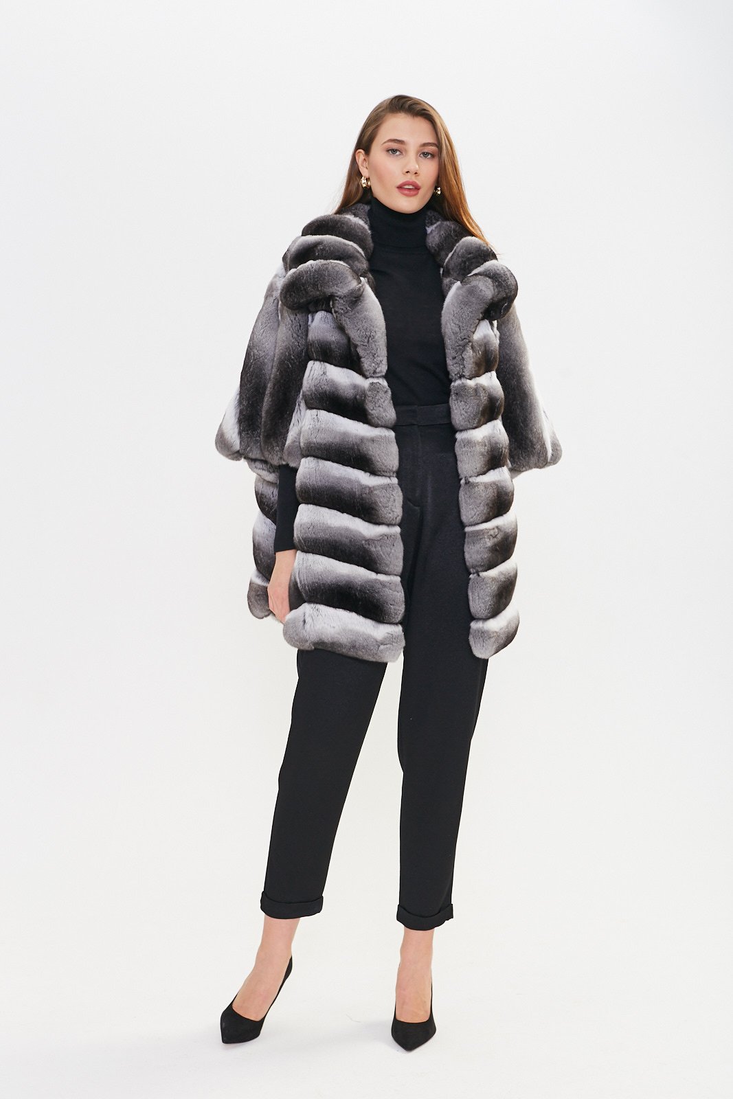 Luxury Natural Chinchilla Fur Coat – Silver Grey - Image 3