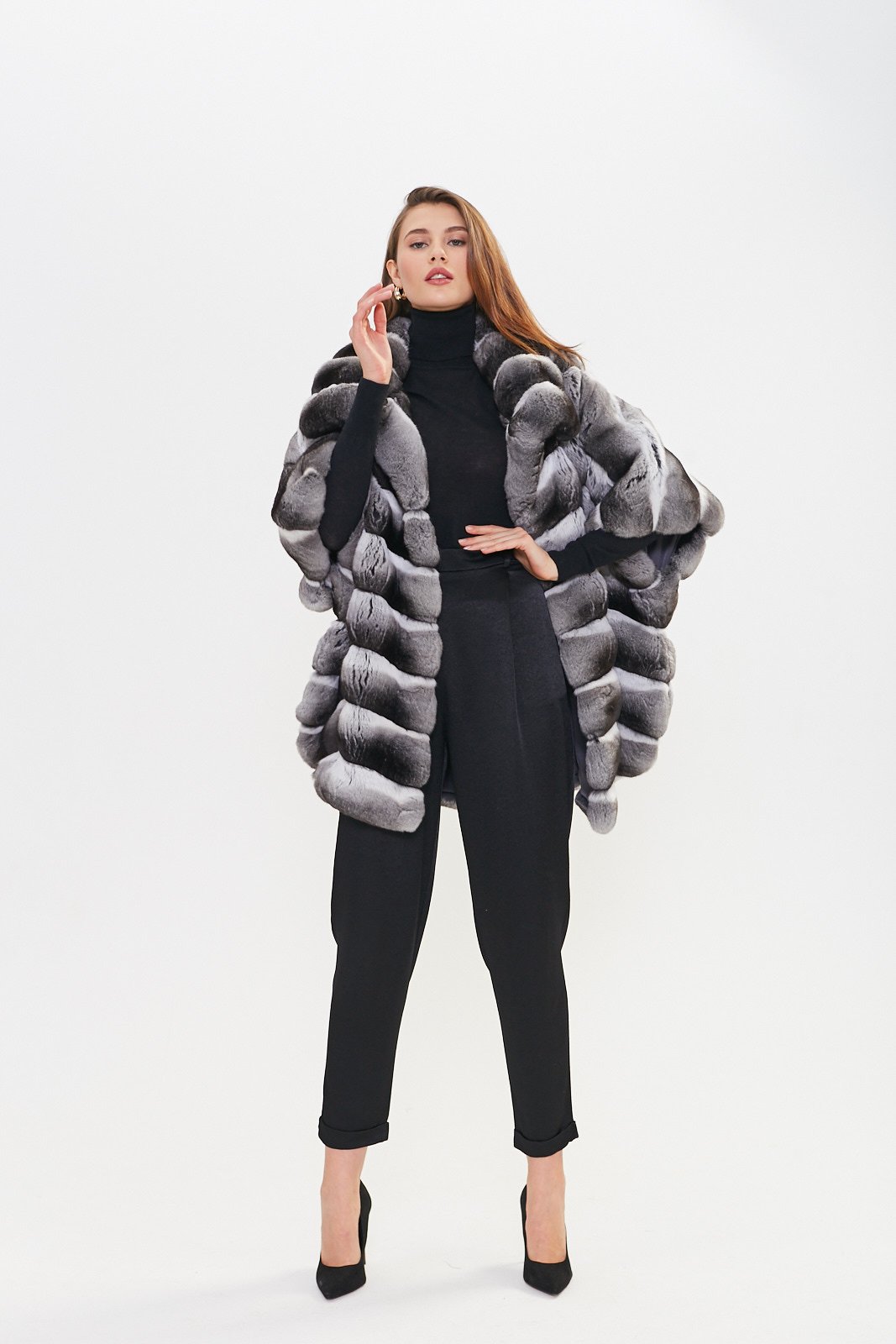 Luxury Natural Chinchilla Fur Coat – Silver Grey - Image 5