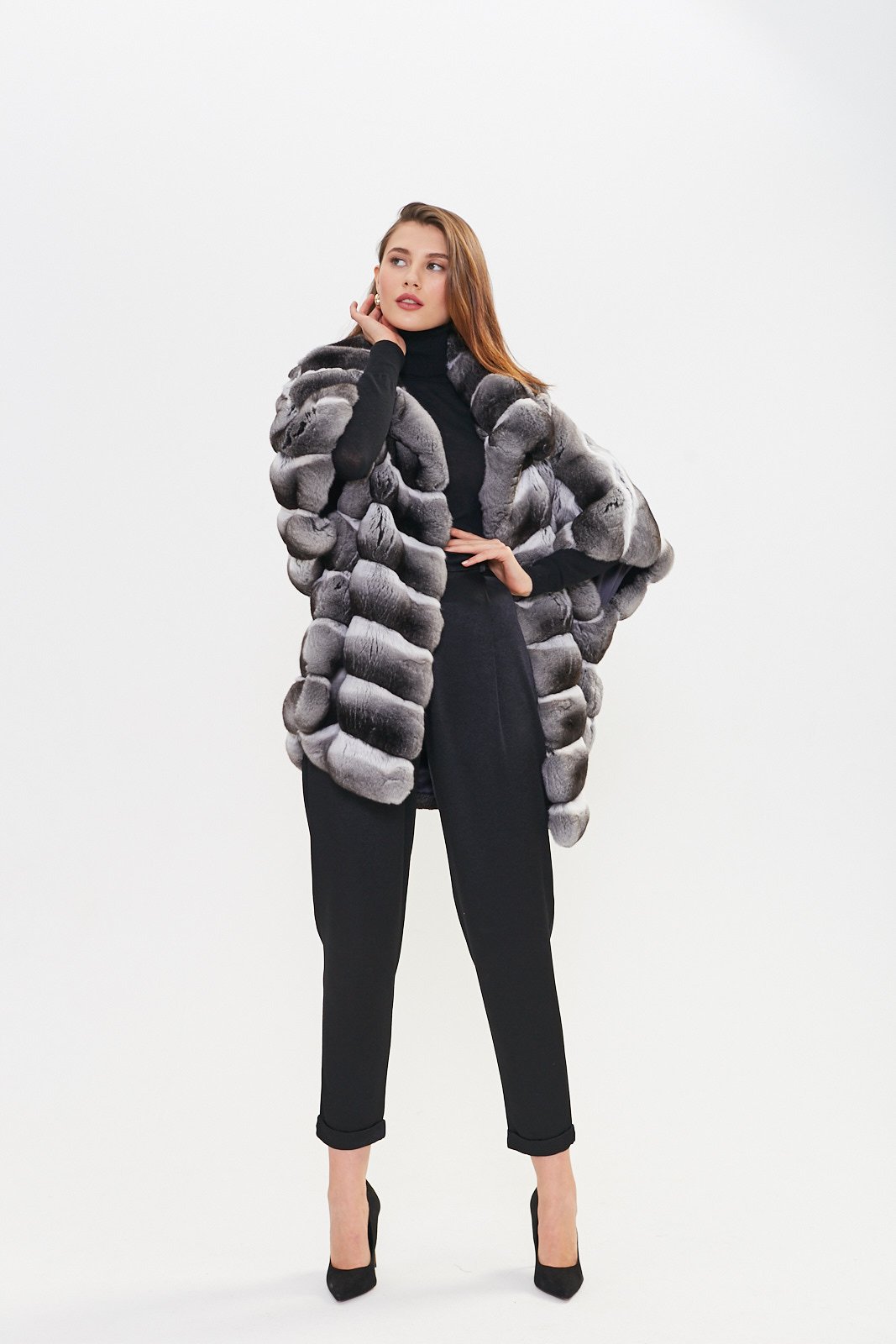 Luxury Natural Chinchilla Fur Coat – Silver Grey - Image 2