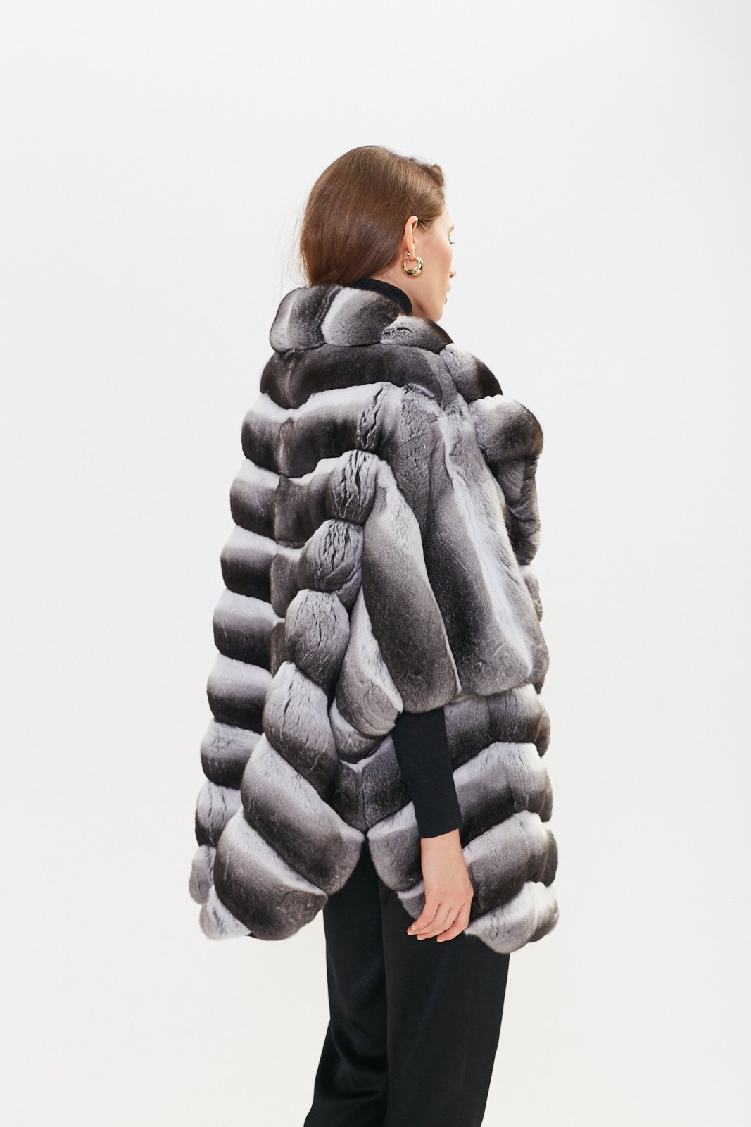 Luxury Natural Chinchilla Fur Coat – Silver Grey - Image 6