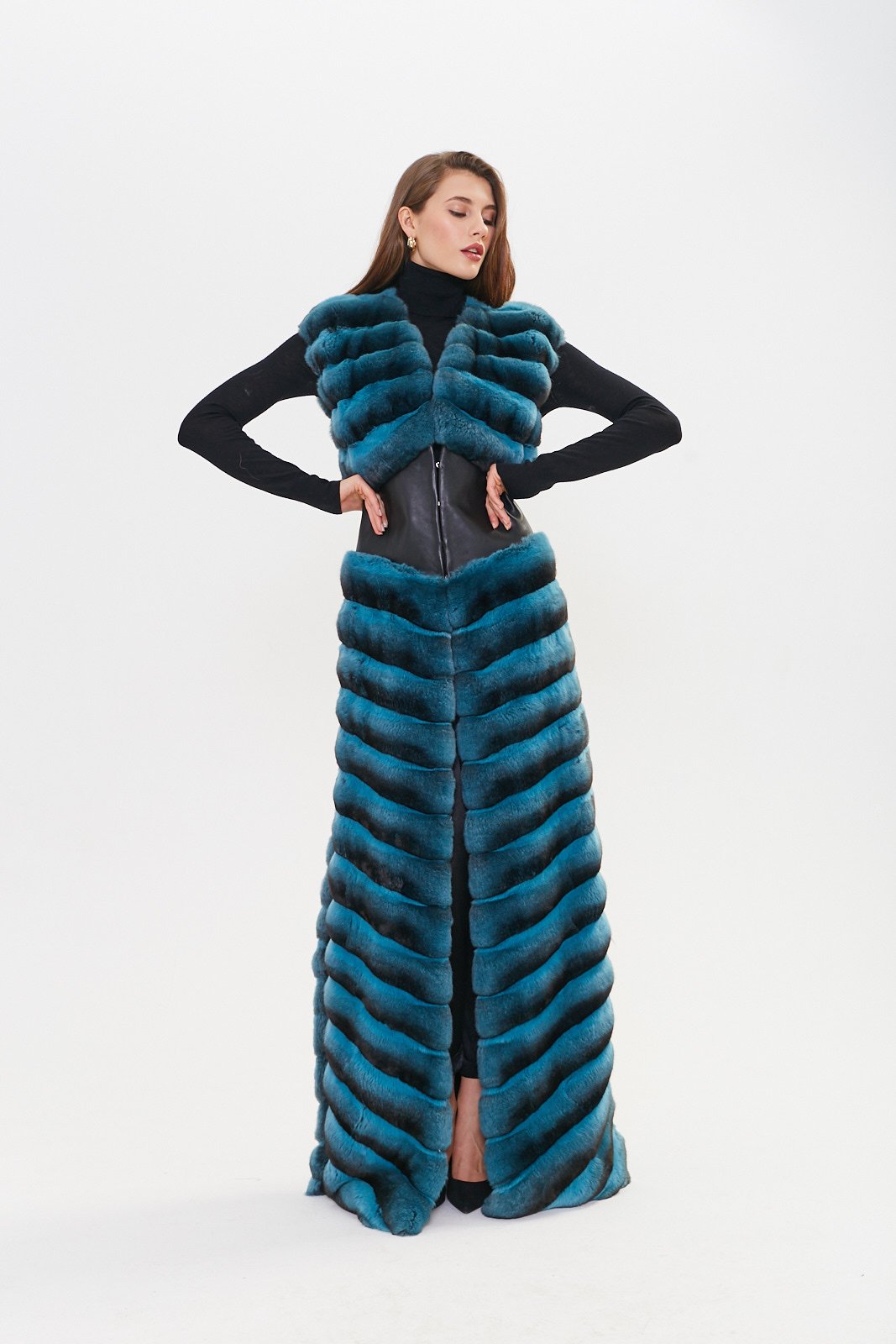 Luxury Teal Chinchilla Fur Vest – Full Length - Image 2